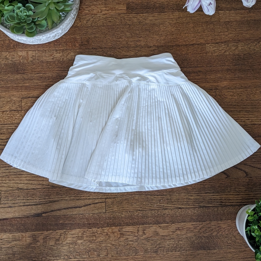 white tennis skirt